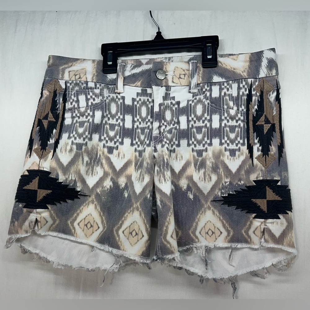 Fade to Blue Shorts Parkside Size 26 Denim Shorts‎ Womens Aztec Frayed Hem USA